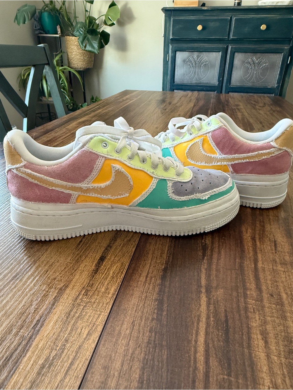 Nike Air Force 1 '07 LX Pastel Reveal Women's Sneakers Size 8.5- Retired